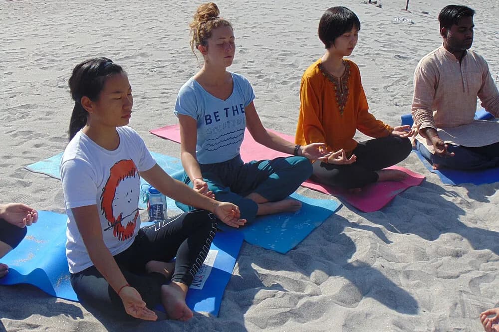 Kurz učitelů jógy – kundalini jóga na 25 dní · Rishikesh, Indie