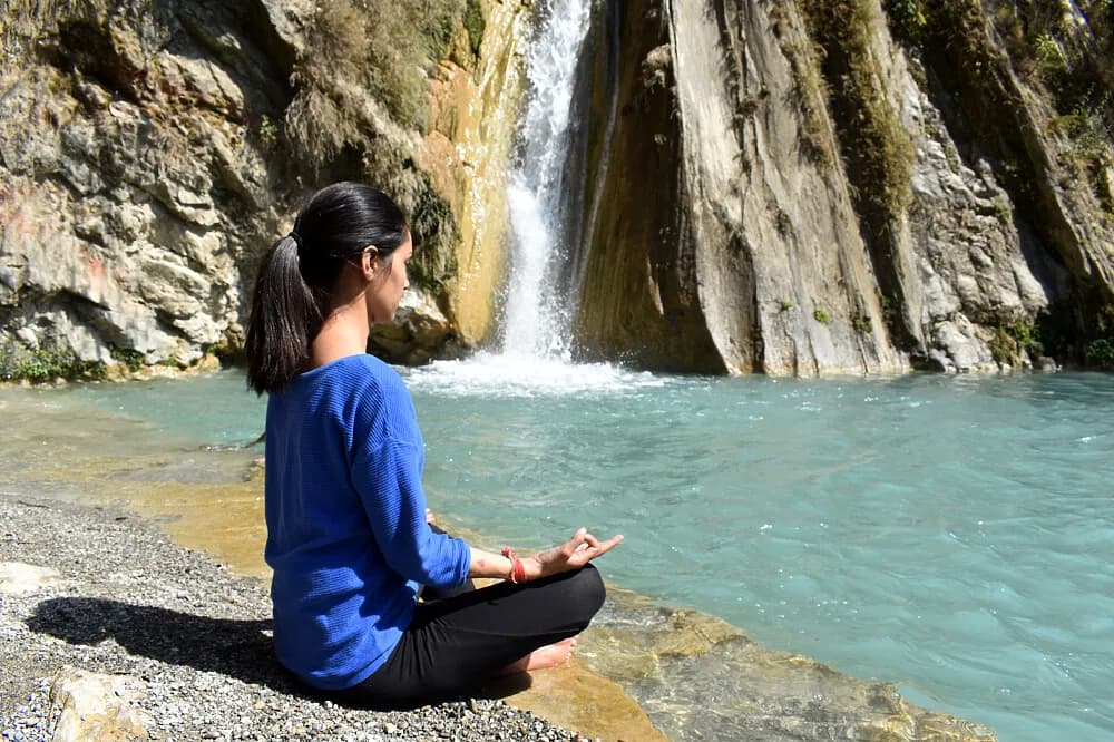 Kurz učitelů jógy s meditací na 28 dní · Rishikesh, Indie