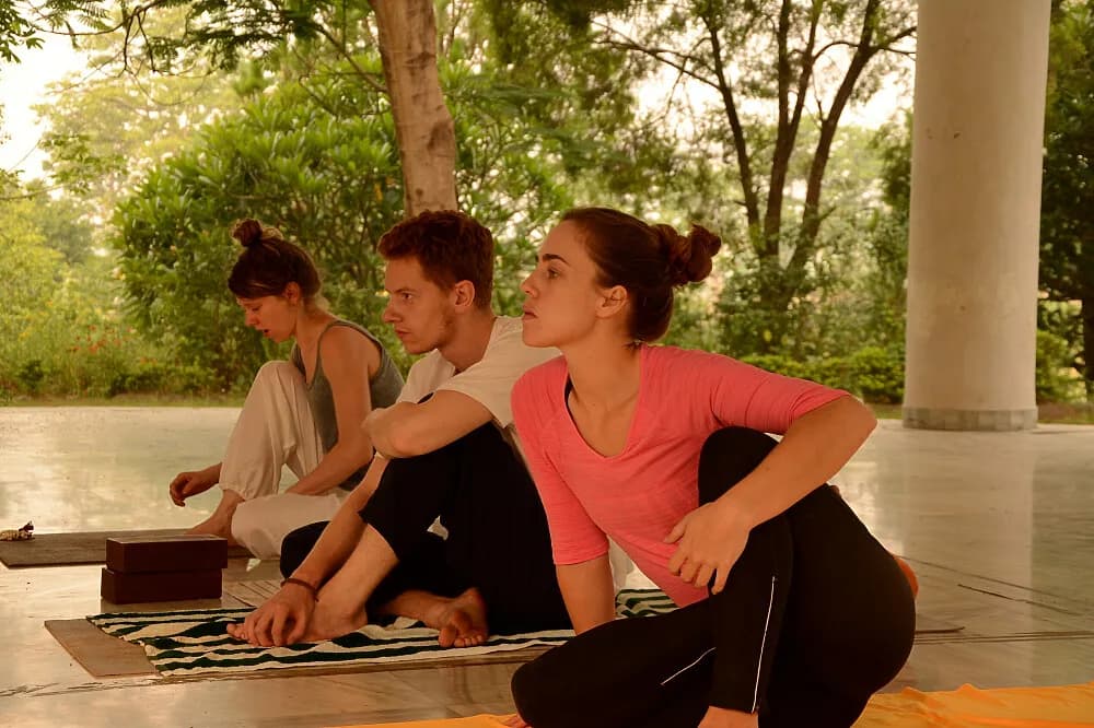 Kurz učitelů jógy na 14 dní · Rishikesh, Indie