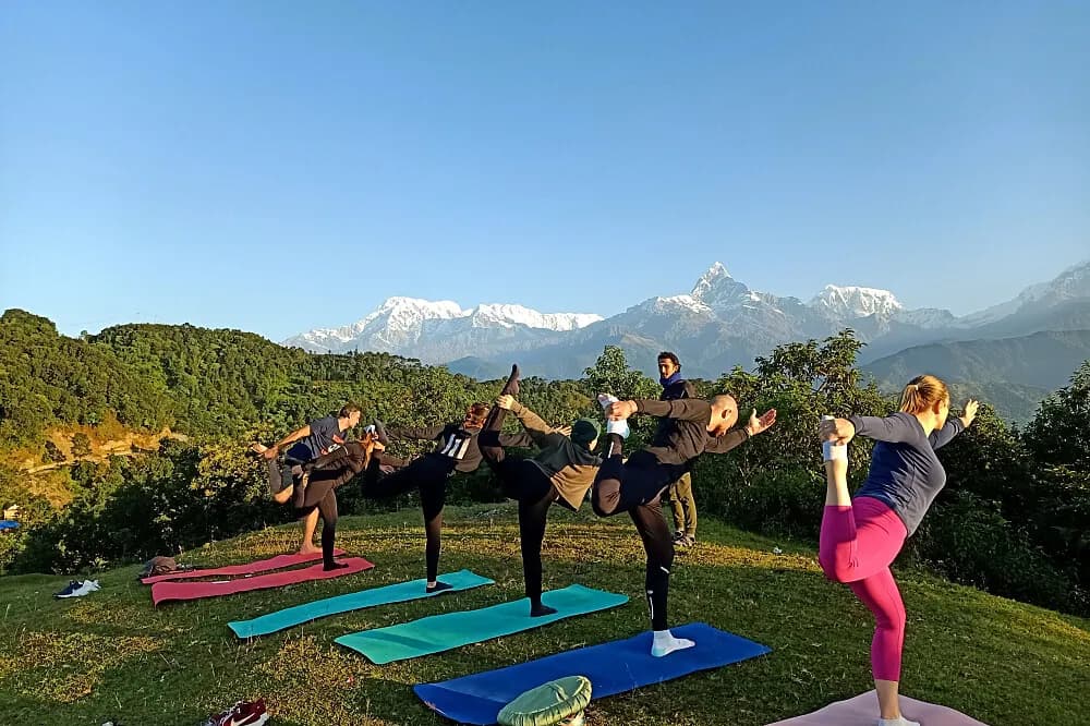 Kurz učitelů jógy – ashtanga jóga na 22 dní · Pokhara, Nepál