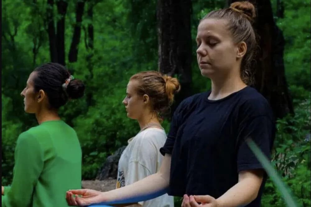 Kurz učitelů jógy s meditací na 24 dní · Rishikesh, Indie