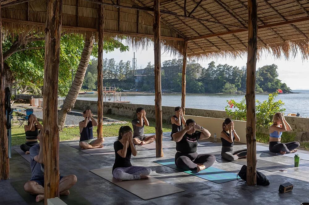 Kurz učitelů jógy – ashtanga jóga na 23 dní · Phuket, Thajsko