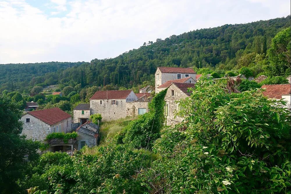 Jógový pobyt na 7 dní · Hvar, Chorvatsko
