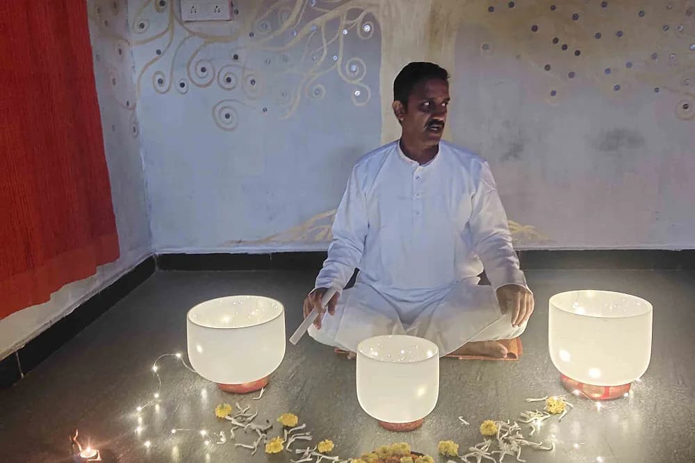 Wellness pobyt se zvukovou terapií na 7 dní · Nashik, Indie