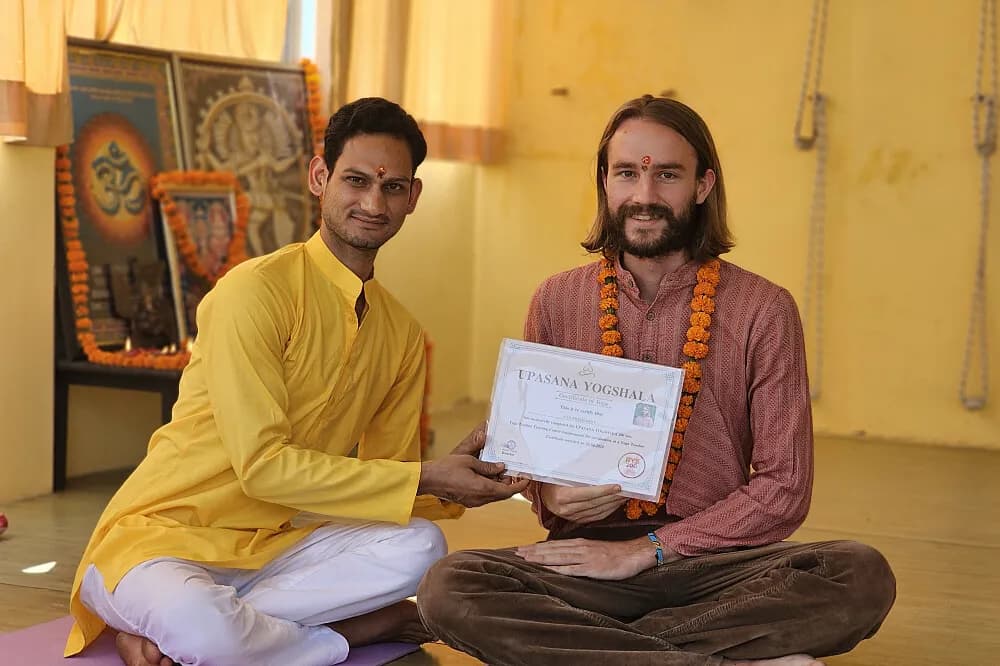 Kurz učitelů jógy – ashtanga jóga na 12 dní · Rishikesh, Indie
