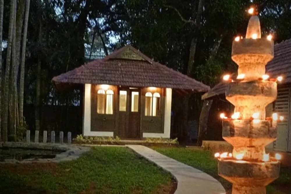 Jógový pobyt s ájurvédou na 4 dny · Kerala, Indie
