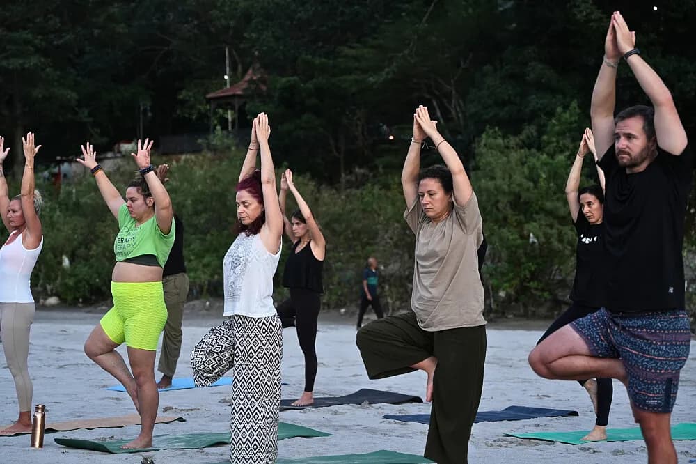 Kurz učitelů jógy s meditací na 25 dní · Rishikesh, Indie