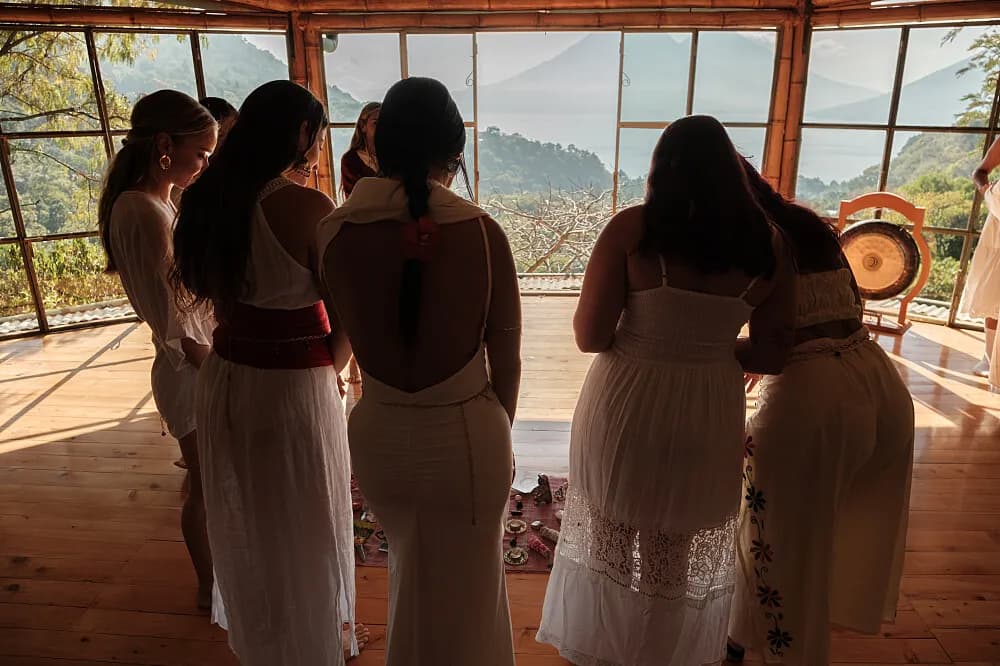 Jógový pobyt pro ženy na 7 dní · San Marcos La Laguna, Guatemala