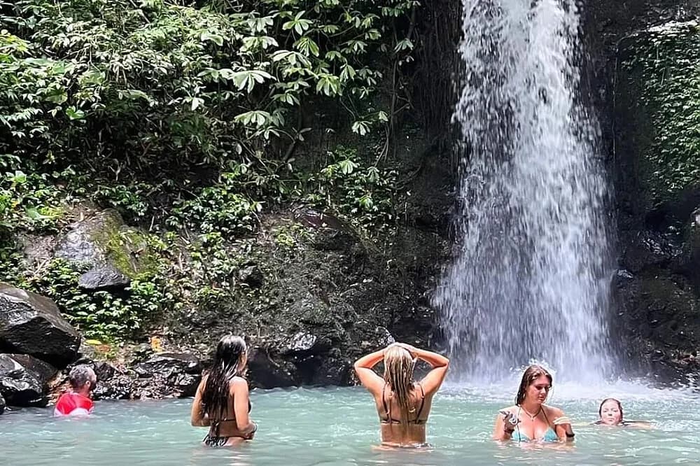 Jógový pobyt se spa na 3 dny · Bali, Indonésie