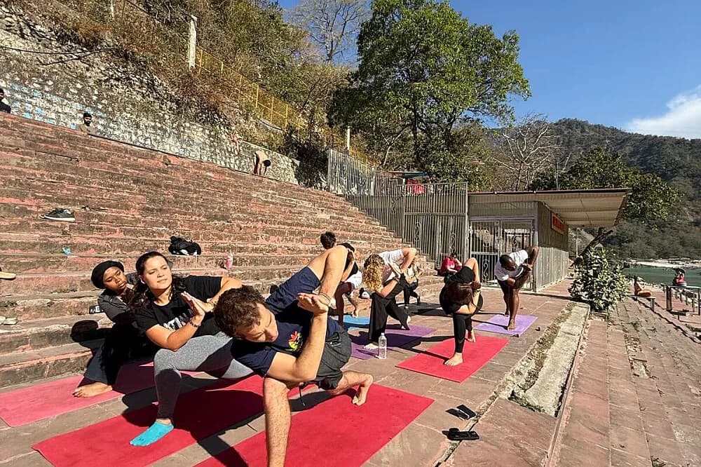 Jógový pobyt s ájurvédou na 4 dny · Rishikesh, Indie