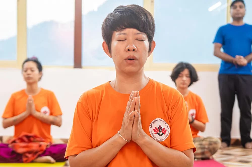 Kurz učitelů jógy – ashtanga jóga na 24 dní · Rishikesh, Indie