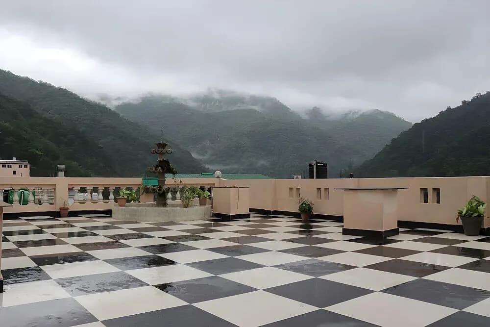 Kurz učitelů jógy na 28 dní · Rishikesh, Indie