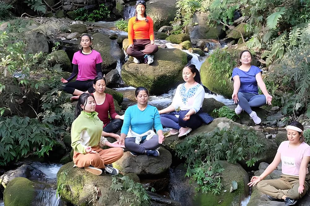 Kurz učitelů jógy – ashtanga jóga na 27 dní · Budhanilkantha, Nepál