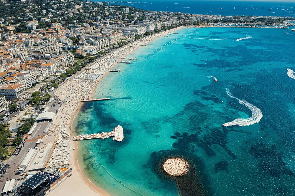 Jógový pobyt pro páry na 5 dní · Cannes, Francie